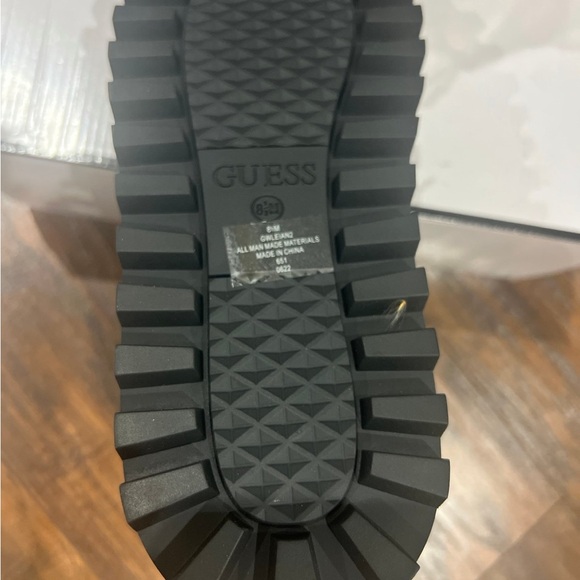 Guess boots size 8.5 brand new with box - Picture 12 of 12